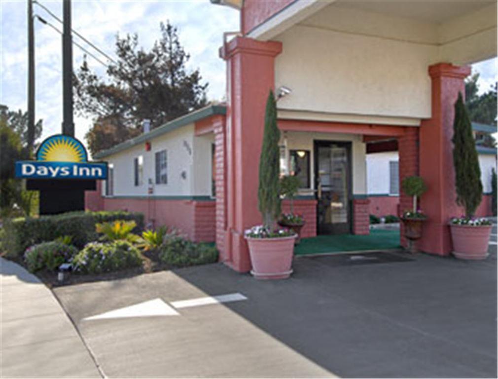 Days Inn Salinas Airport Kültér fotó